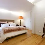 Charming And Stylish Downtown In Xix Century Building Apartmán Lisboa