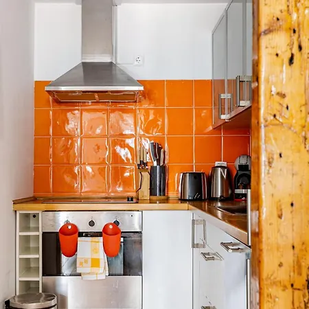 Charming And Stylish Downtown In Xix Century Building 아파트 *