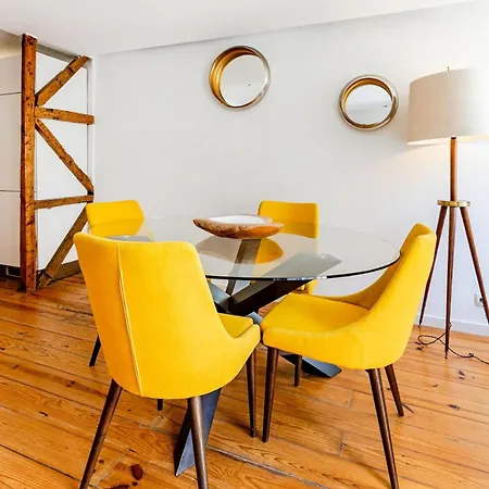 Charming And Stylish Downtown In Xix Century Building 아파트 리스본