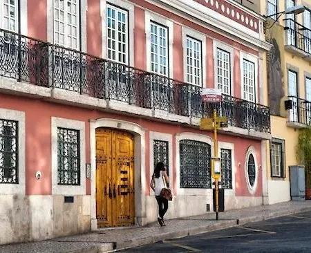 Charming And Stylish Downtown In Xix Century Building 리스본