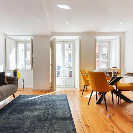 Lägenhet Charming And Stylish Downtown In Xix Century Building