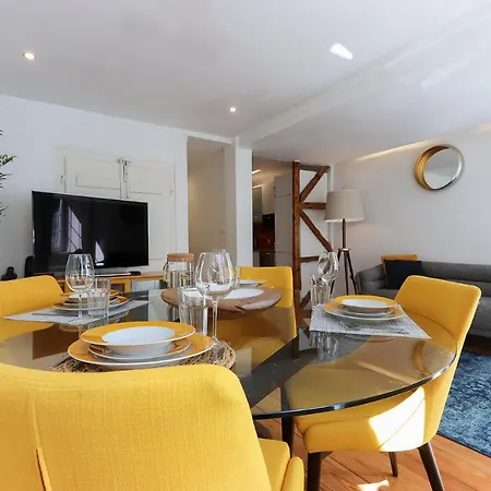 Charming And Stylish Downtown In Xix Century Building *