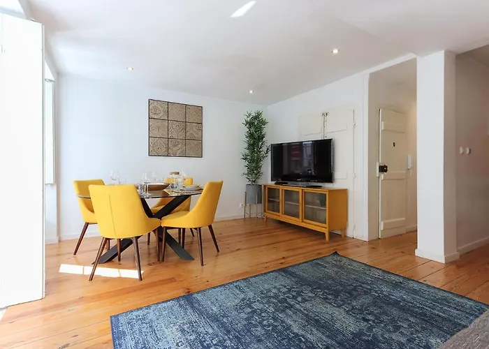 Charming And Stylish Downtown In Xix Century Building شقة *