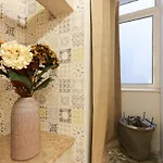 Lejlighed Charming And Stylish Downtown In Xix Century Building *